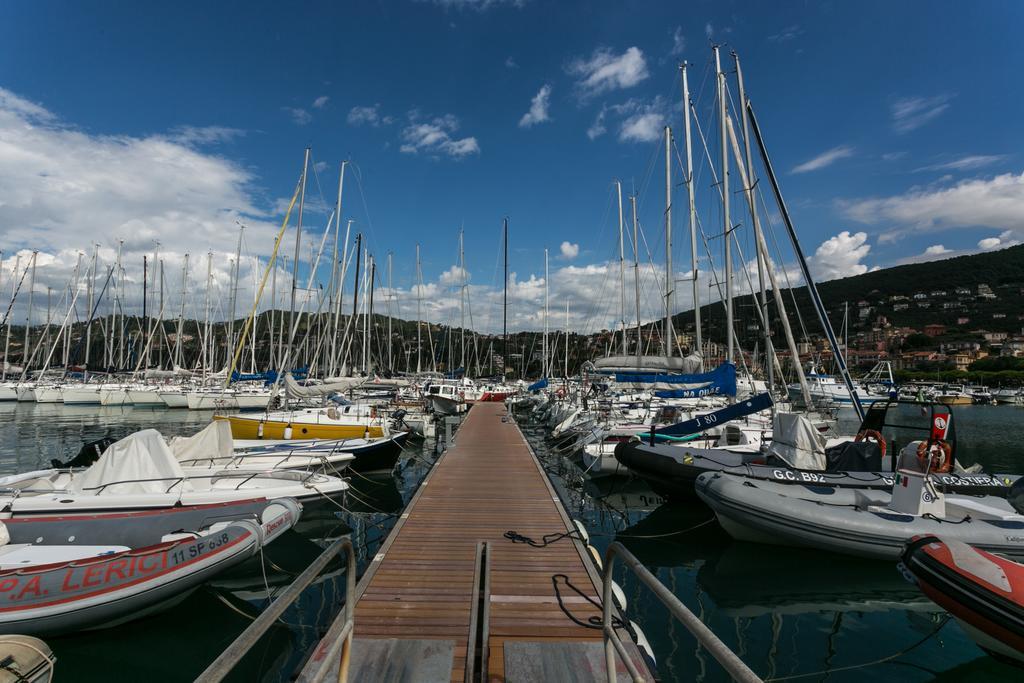 Al Molo Sea View Rooms Lerici Exterior foto